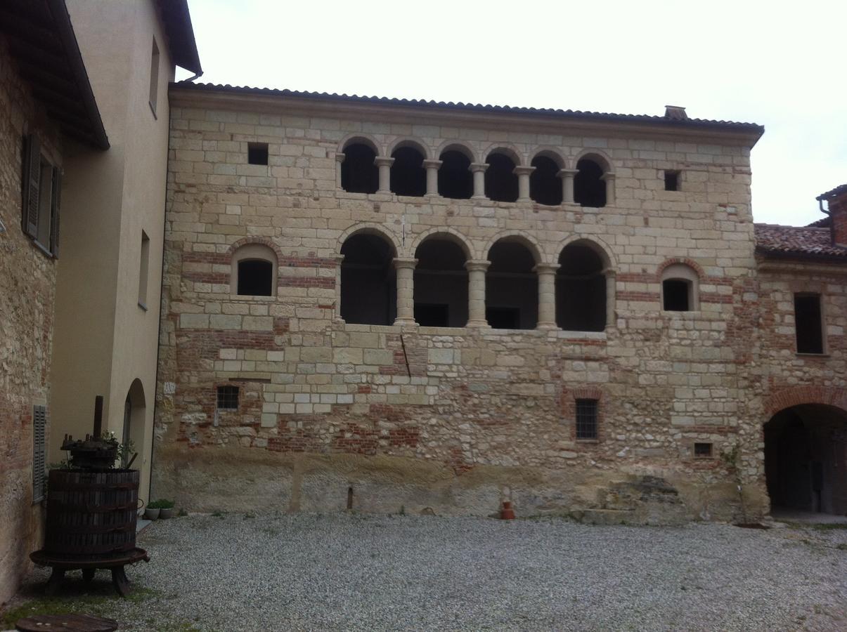 B&B Carletto Cella Monte Exteriör bild